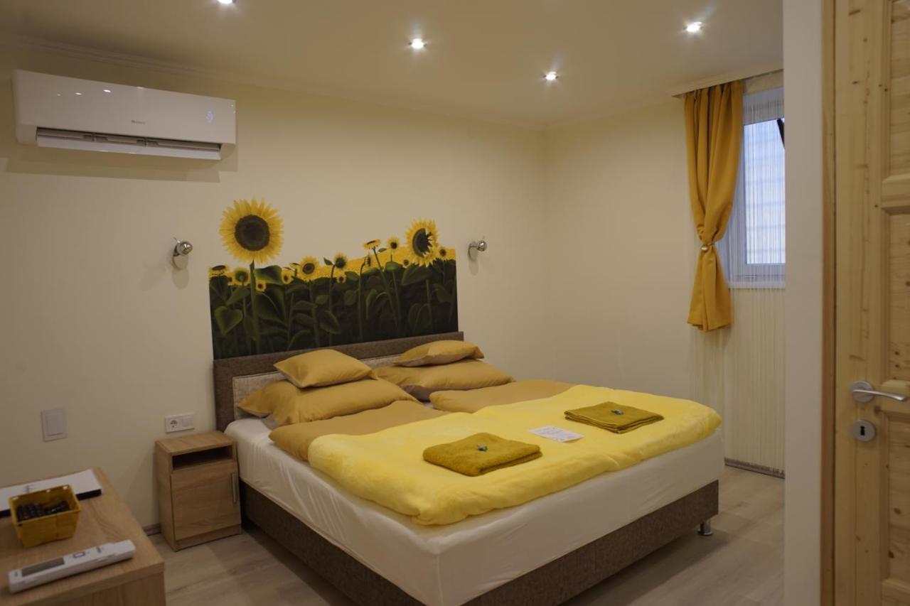 Csengo Vendeghaz Hotell Kiskoros Exteriör bild