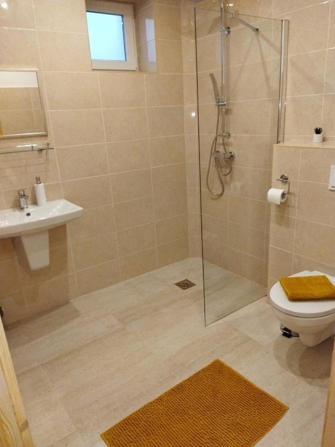 Csengo Vendeghaz Hotell Kiskoros Exteriör bild